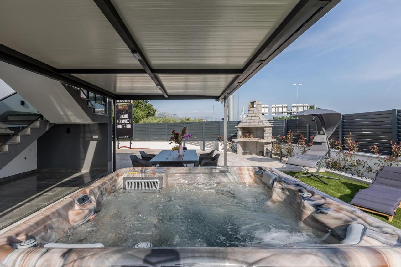 Luxury Apartments Katarina Kaštela Exteriör bild