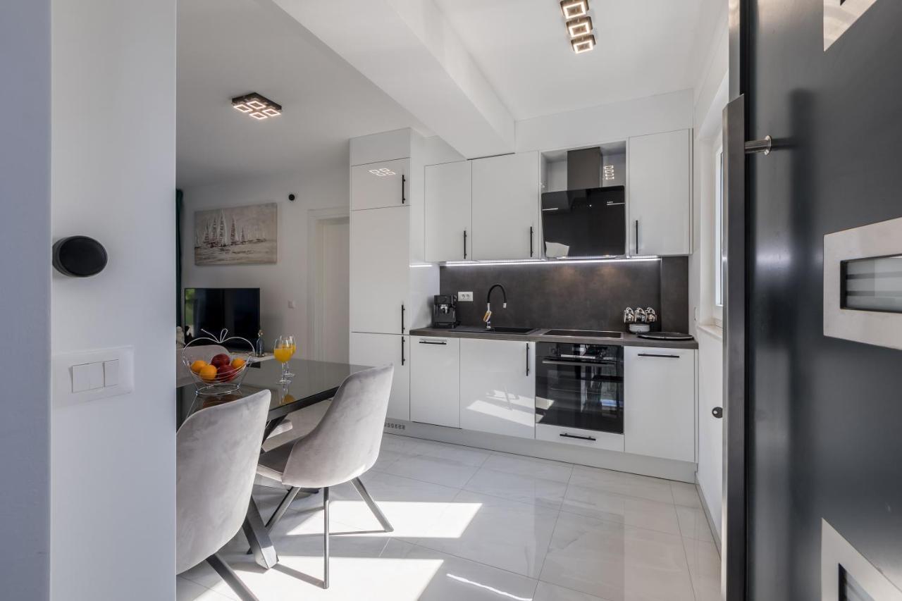 Luxury Apartments Katarina Kaštela Exteriör bild